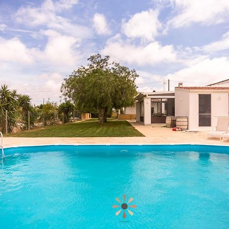 Agriturismo Tenuta Margherita Торре-Лапилло Экстерьер фото