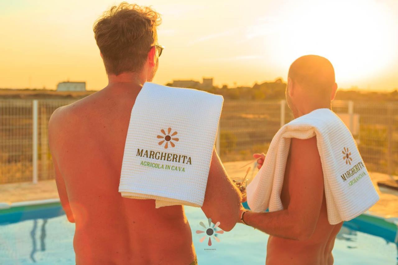Agriturismo Tenuta Margherita Торре-Лапилло Экстерьер фото