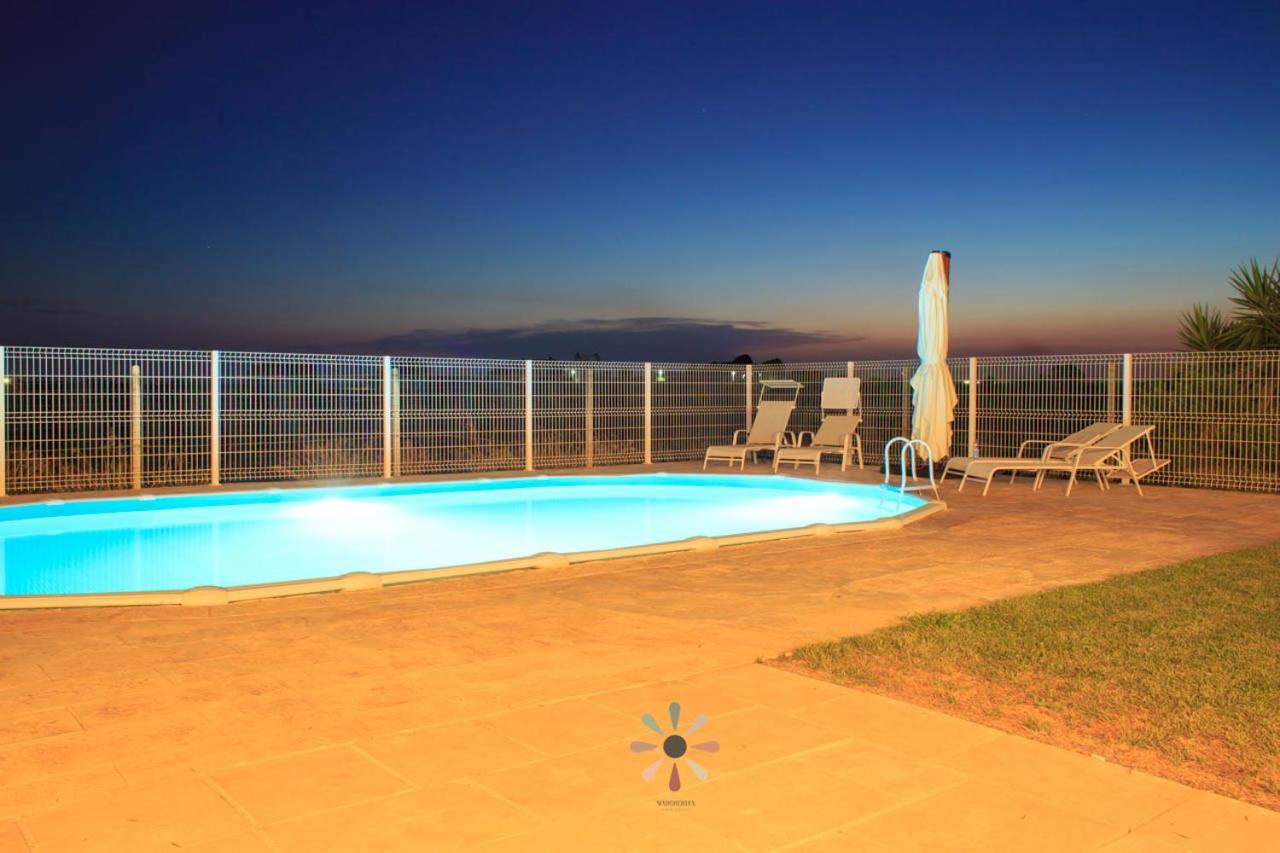 Agriturismo Tenuta Margherita Торре-Лапилло Экстерьер фото