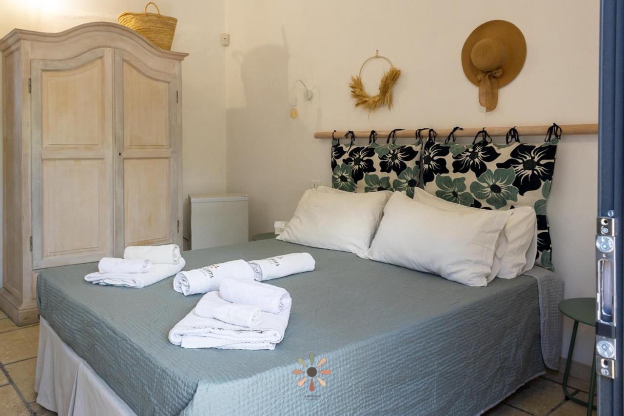 Agriturismo Tenuta Margherita Торре-Лапилло Экстерьер фото